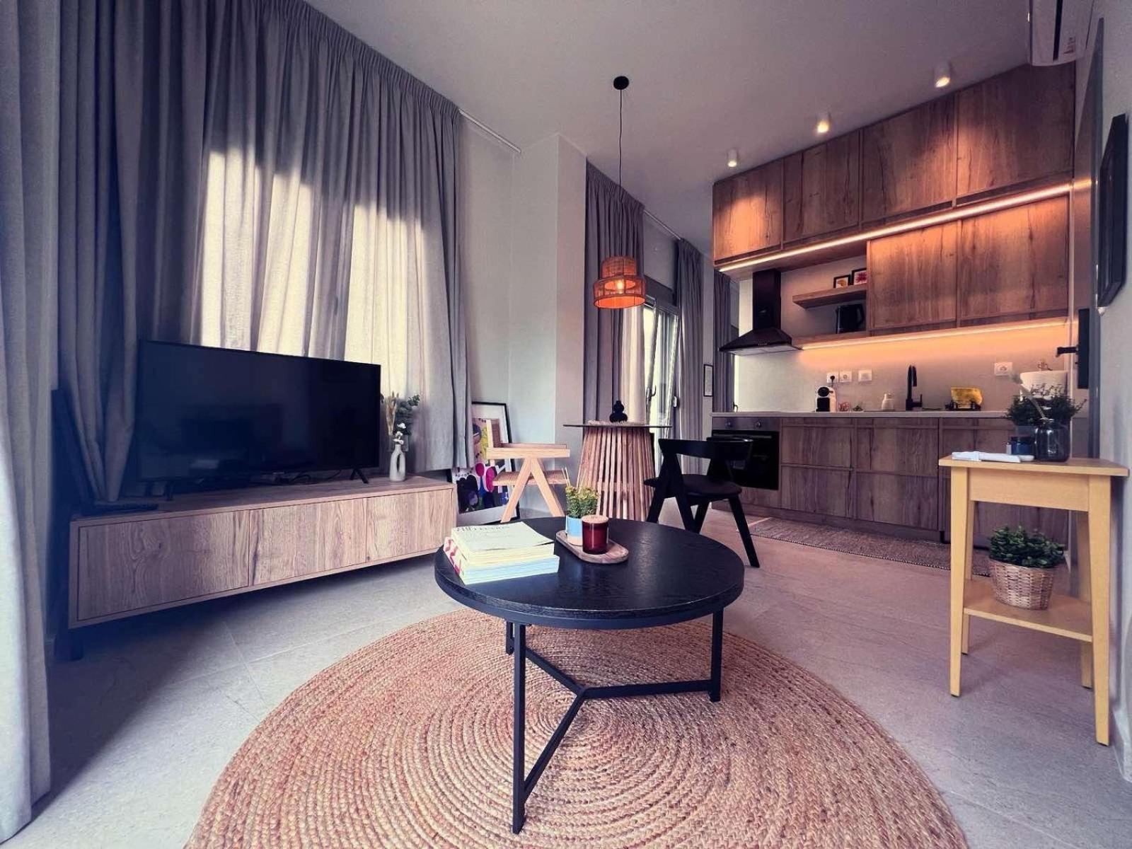 Luxurious Wooden Detail Flat In City Center Chalkís Exteriör bild